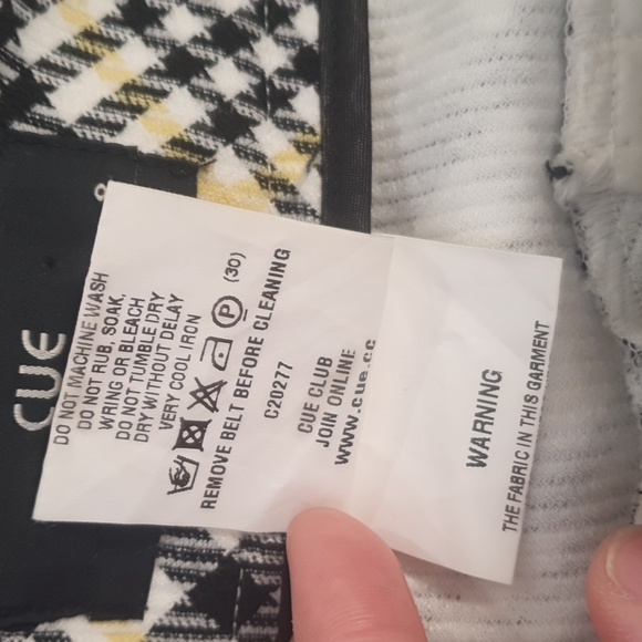 CUE Size 8 Belted Check Winter Pants Black and Yellow - Picture 7 of 7